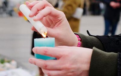 Ֆրանսիան նշում է Փարիզի ահաբեկչությունների տասնամյակը, որոնք խլեցին 132 մարդու կյանք