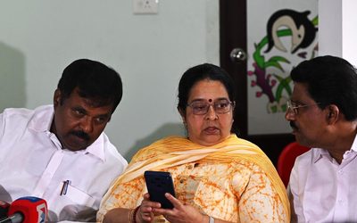 Կոնգ. հայտարարում է 37 թեկնածու Թրիկկակարայում; «CPI (M) ապստամբը» անակնկալ է