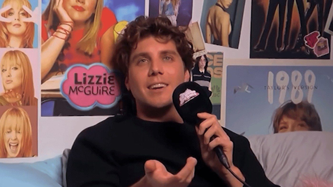 Լուկաս Գեյջն ասում է, որ դեռևս կապ ունի կանանց հետ և իրեն անվանում է «10% ուղիղ»