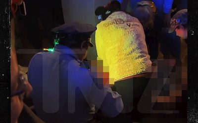 Disney World Horror-ում, անձը շտապ բժշկական օգնության է ենթարկվել տեսանյութում