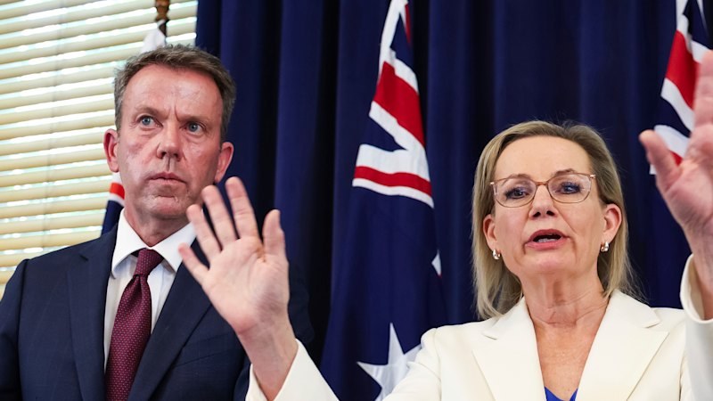Australia news LIVE: Ley avoids leadership challenge, formally dumps net zero target; Fishing boats at centre of controversial Border Force operation