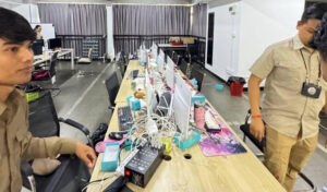 Ապացույցներ են առգրավվել Պնոմ Փենում ամայի խարդախության կենտրոնում